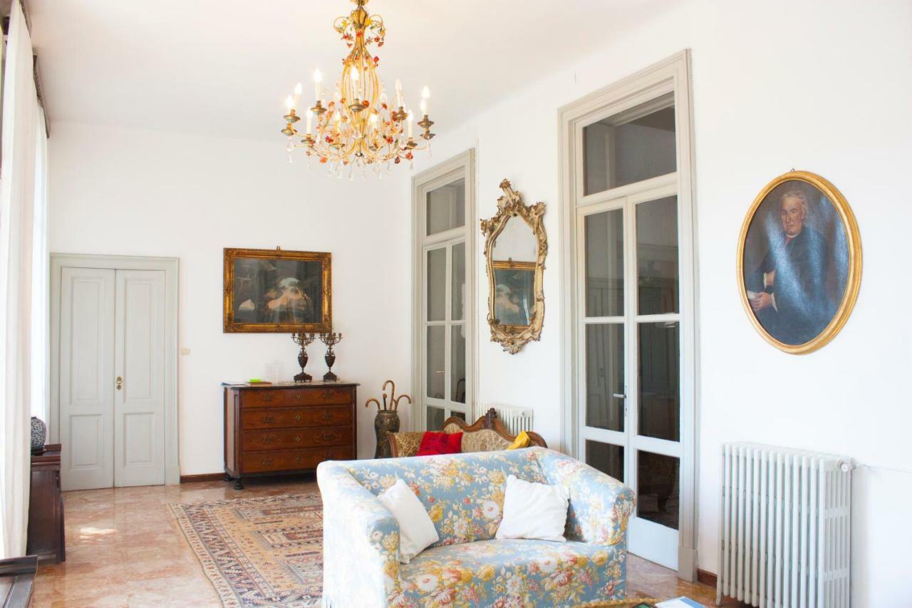 Villa Ruscone Lasnigo Zewnętrze zdjęcie